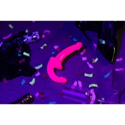 STRAP-ON SEM ARNÊS GLOW IN THE DARK 6'' / 13,5 CM ROSA REALROCK