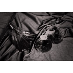 ALGEMAS COM PELÚCIA FURRY METAL PRETO OUCH!